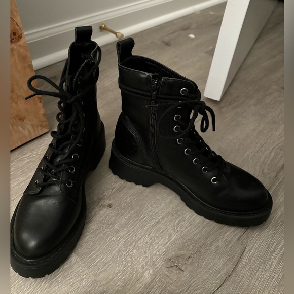 Steve Madden Tornado Black Chunky Women's Lace Up Combat Boots Size 6 - Picture 3 of 6